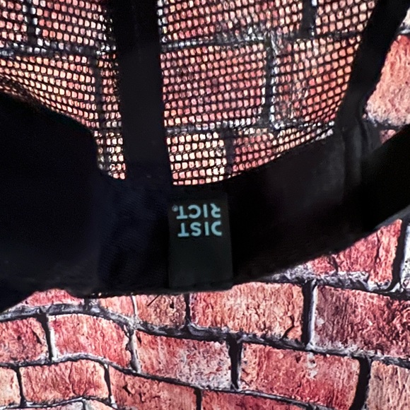 NWOT - District DT624 Flat Bill Snapback Trucker Cap - Picture 4 of 7